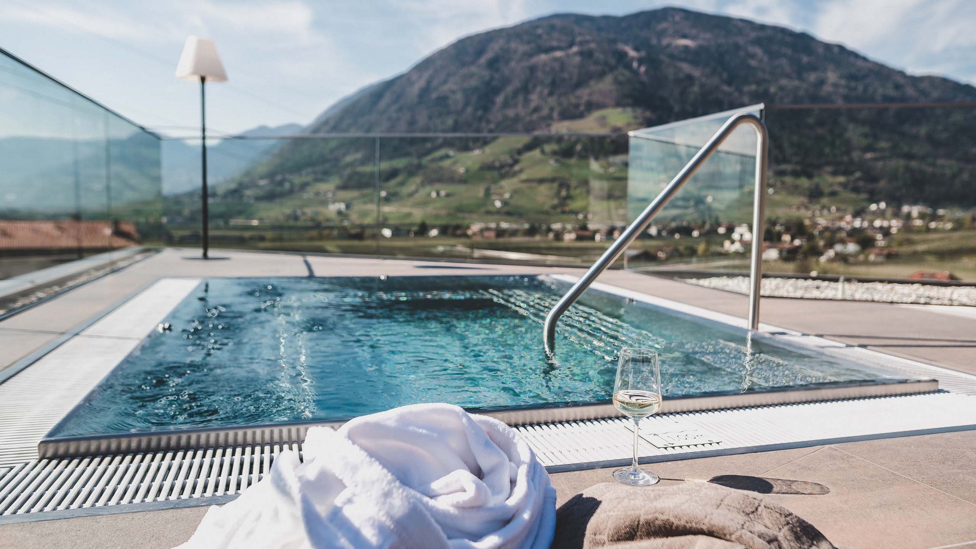 Cercate un hotel in Alto Adige con piscina panoramica?