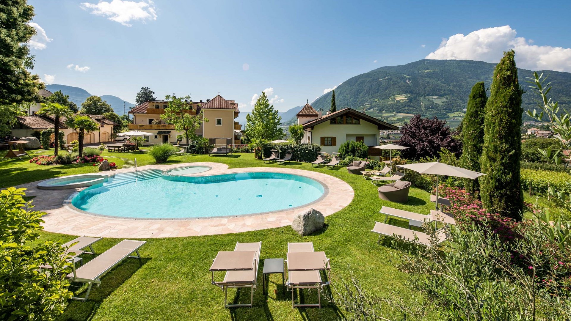Your hotel in Meran with a pool
