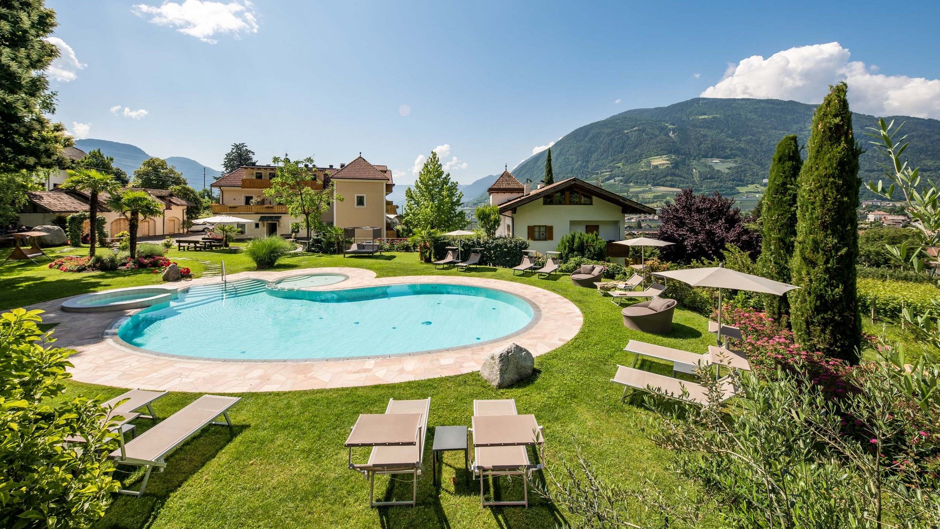 Ihr Hotel in Meran mit Pool