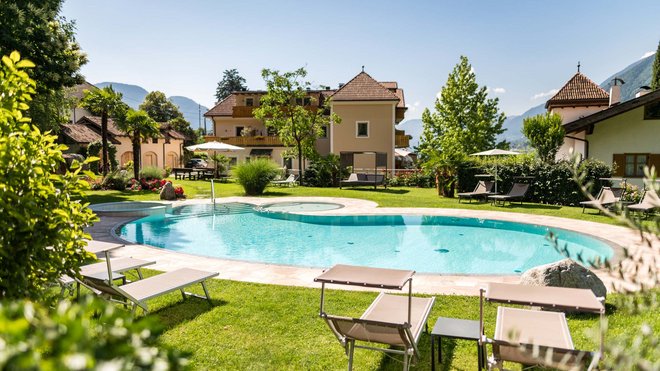 Your hotel in Meran with a pool