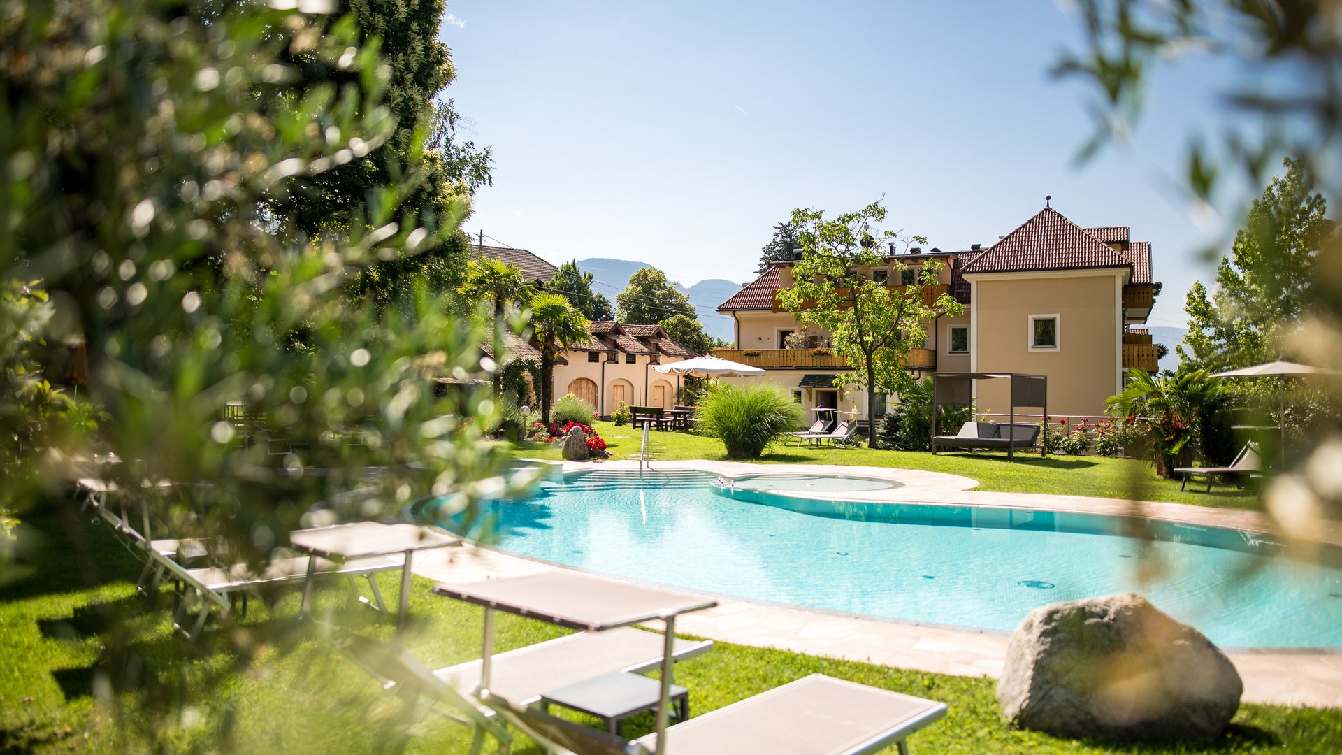 Ihr Hotel in Meran mit Pool